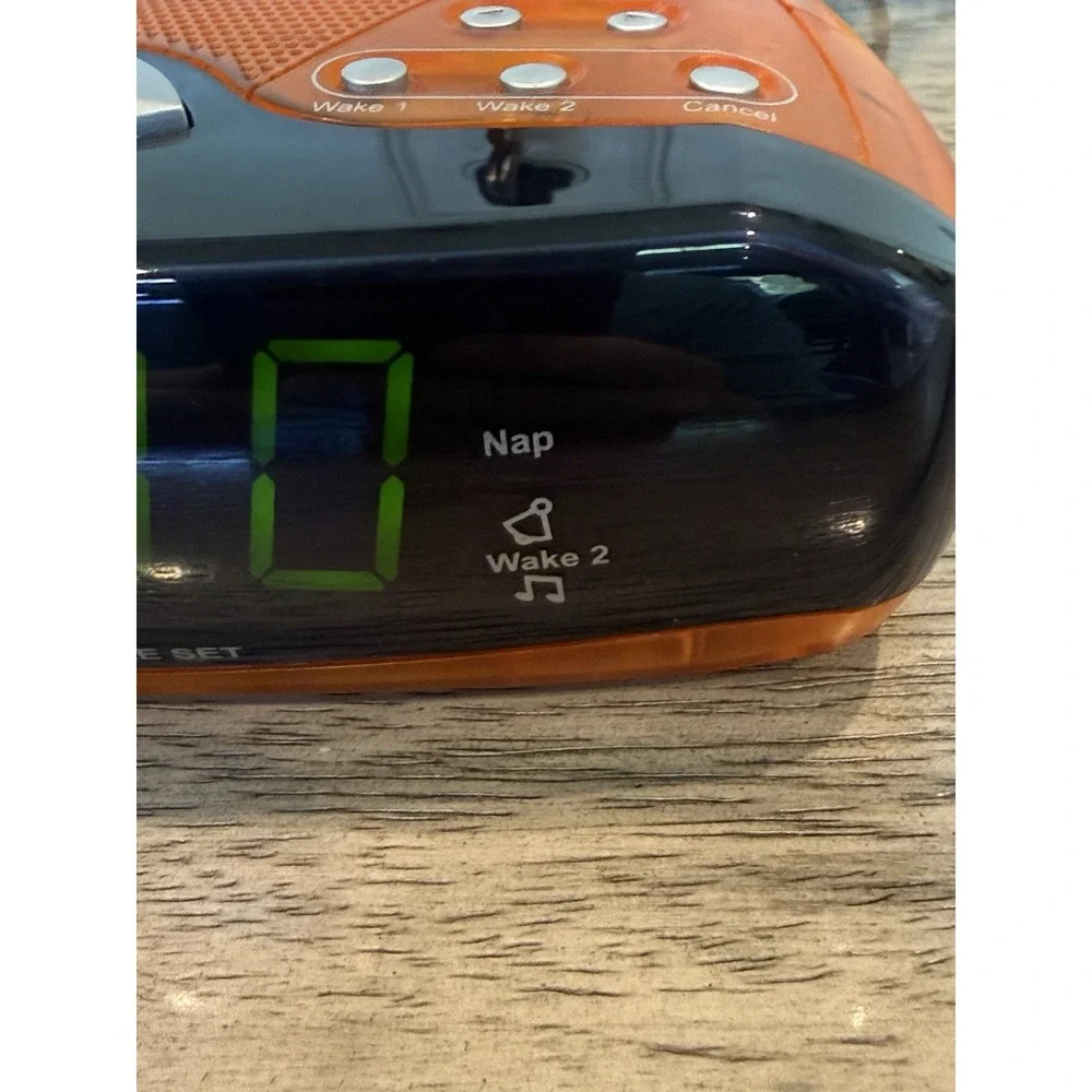 Orange RCA RP4842OR Dual Wake Digital Alarm Clock AM/FM Radio Battery Backup